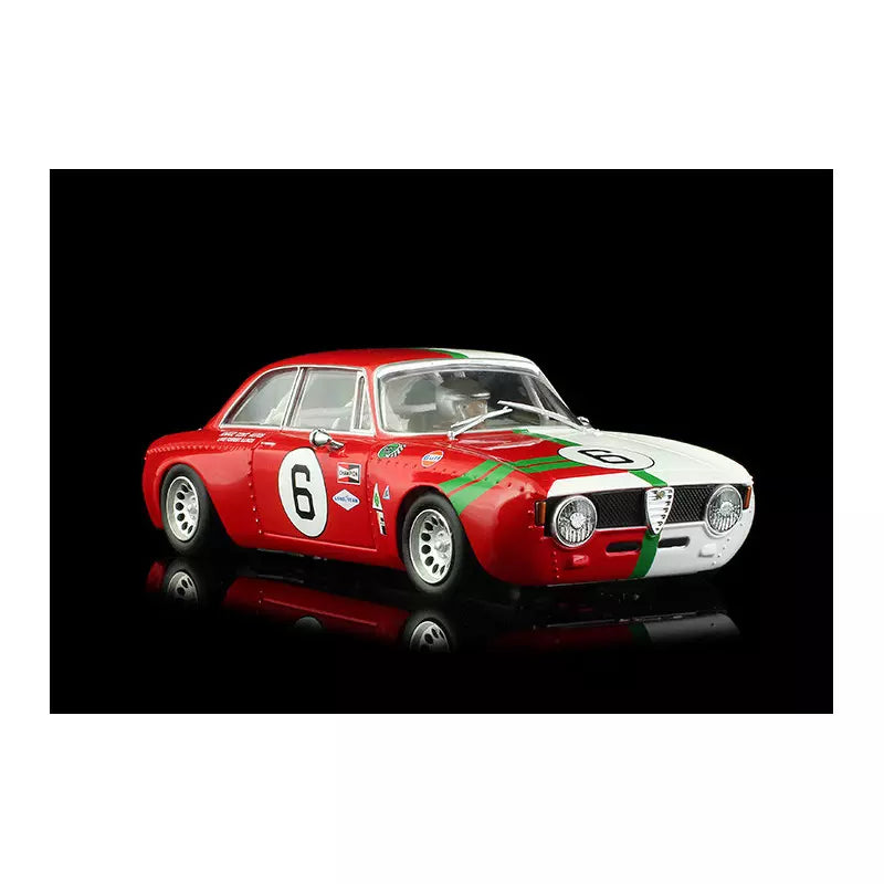 REVOSLOT Alfa Romeo GTA – Green Valley #6 (RS0152)