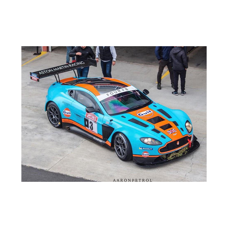 SCX CLASSIC Vantage GT3 – Gulf Edition (10428X300)
