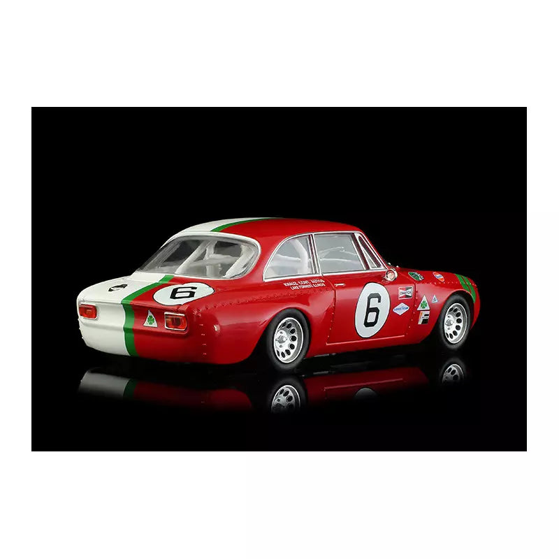 REVOSLOT Alfa Romeo GTA – Green Valley #6 (RS0152)